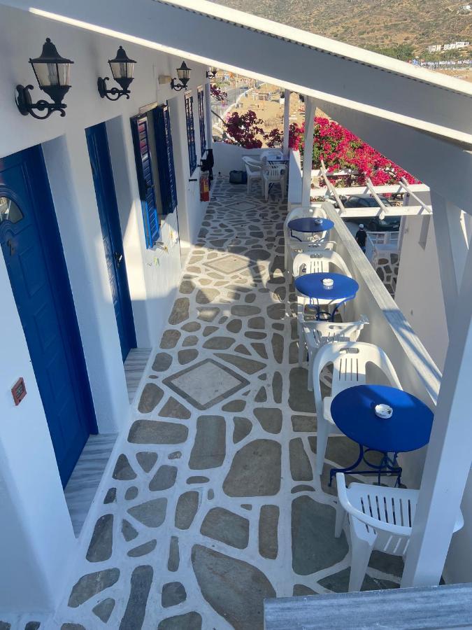 Elpis Rooms Милопотас Екстериор снимка